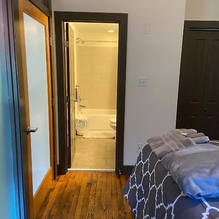 Charming 2 Bedroom Apartment Near Vcu Річмонд Екстер'єр фото