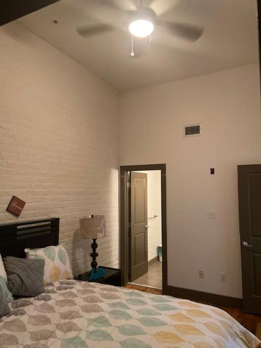 Charming 2 Bedroom Apartment Near Vcu Річмонд Екстер'єр фото