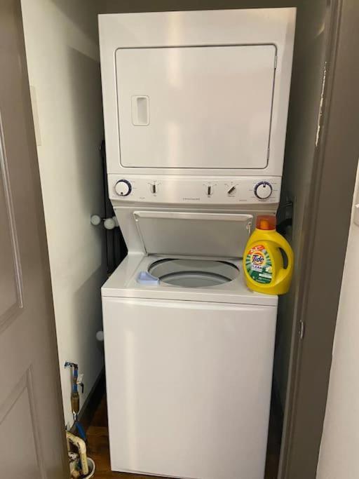Charming 2 Bedroom Apartment Near Vcu Річмонд Екстер'єр фото